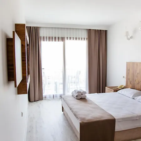 Bartu Hotell *