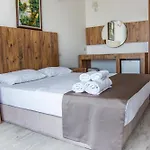Bartu Hotel *